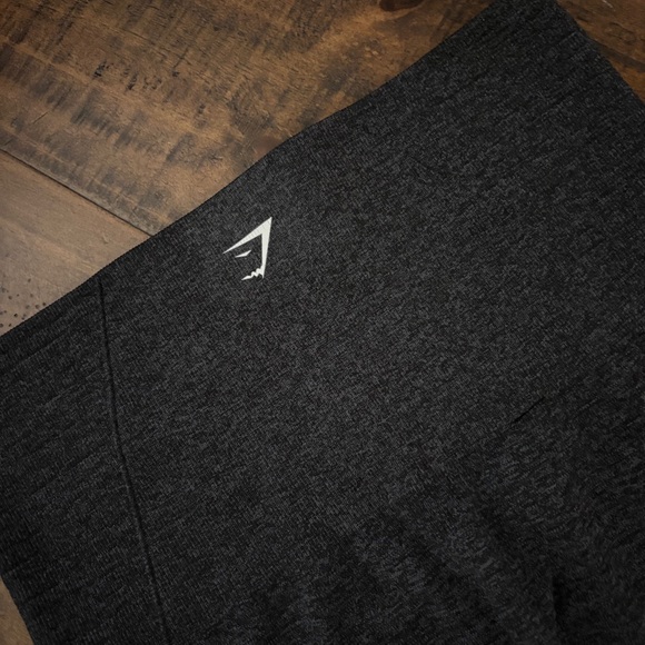 Gymshark DRY - Moisture Management High Rise Cropped Leggings Dark Gray Small - Picture 10 of 12